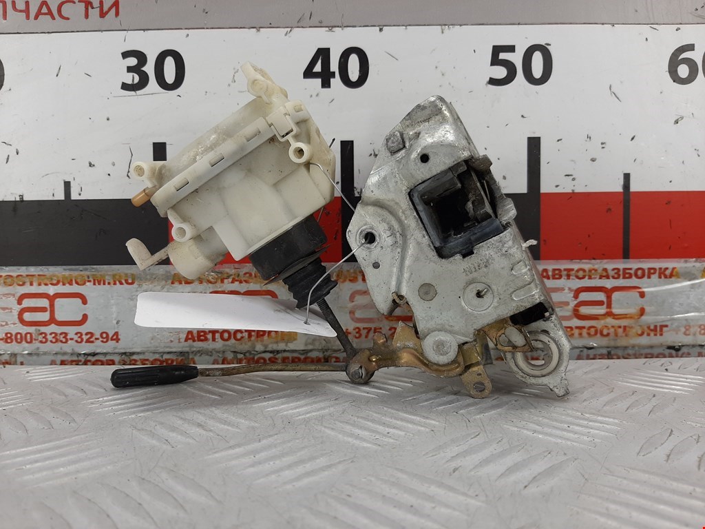 Замок двери передней правой MERCEDES-BENZ 190 (W201) 190 W201 1982-1993