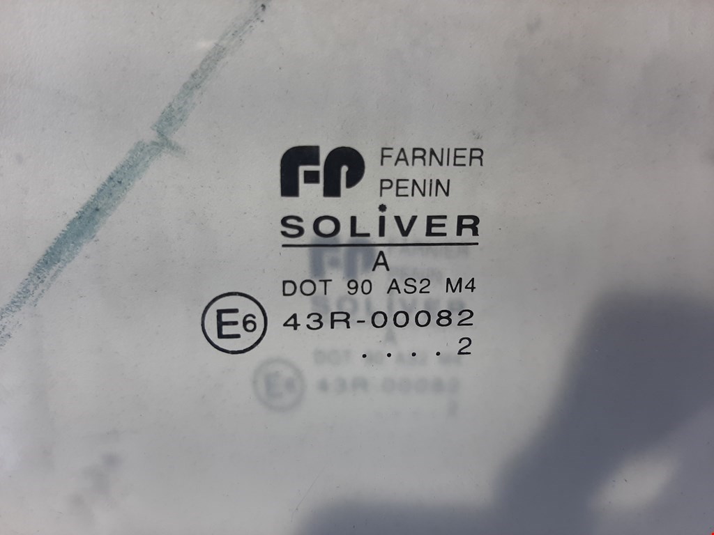 Стекло двери переднее левое RENAULT Midlum 1999-2013