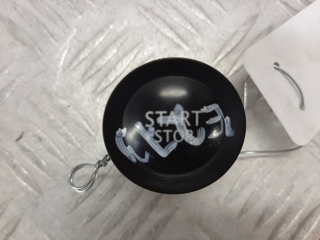 Кнопка старт-стоп (запуска двигателя) Renault Megane 2 (2002-2009)