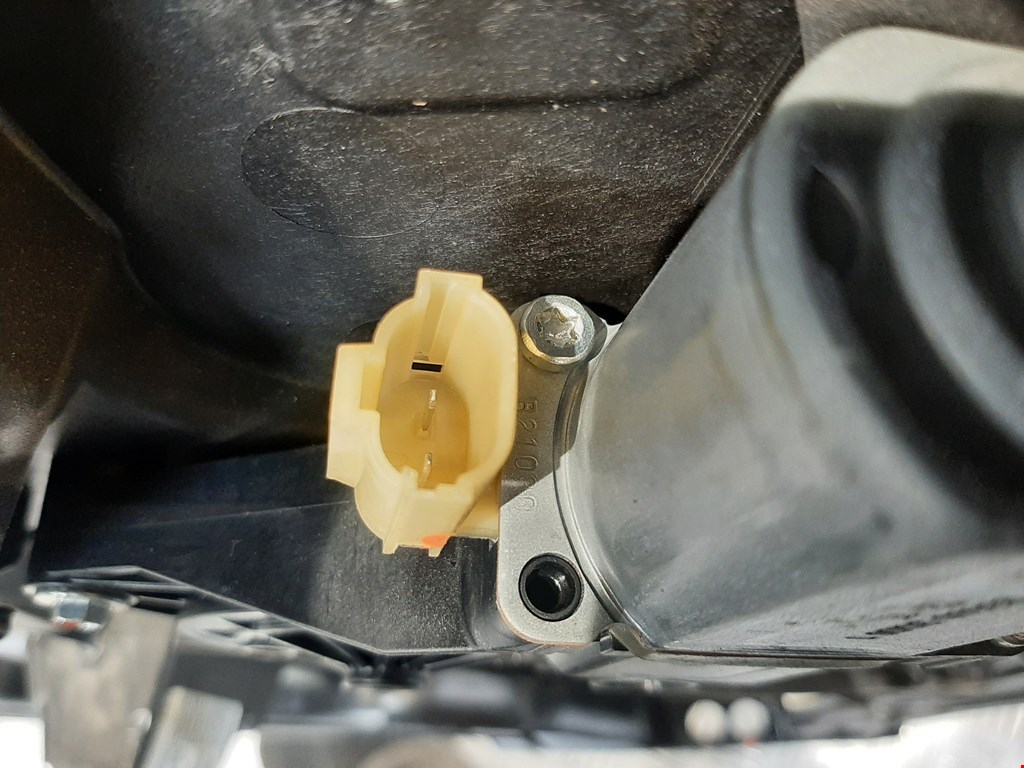 Стеклоподъемник задний правый HYUNDAI Sonata VI YF 2009-2014