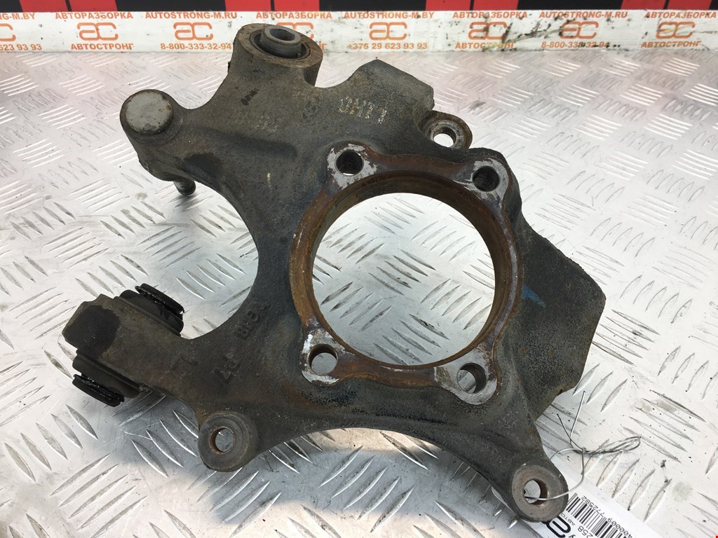 Кулак задний левый Hyundai Santa Fe 2 (CM) (2005-2012)