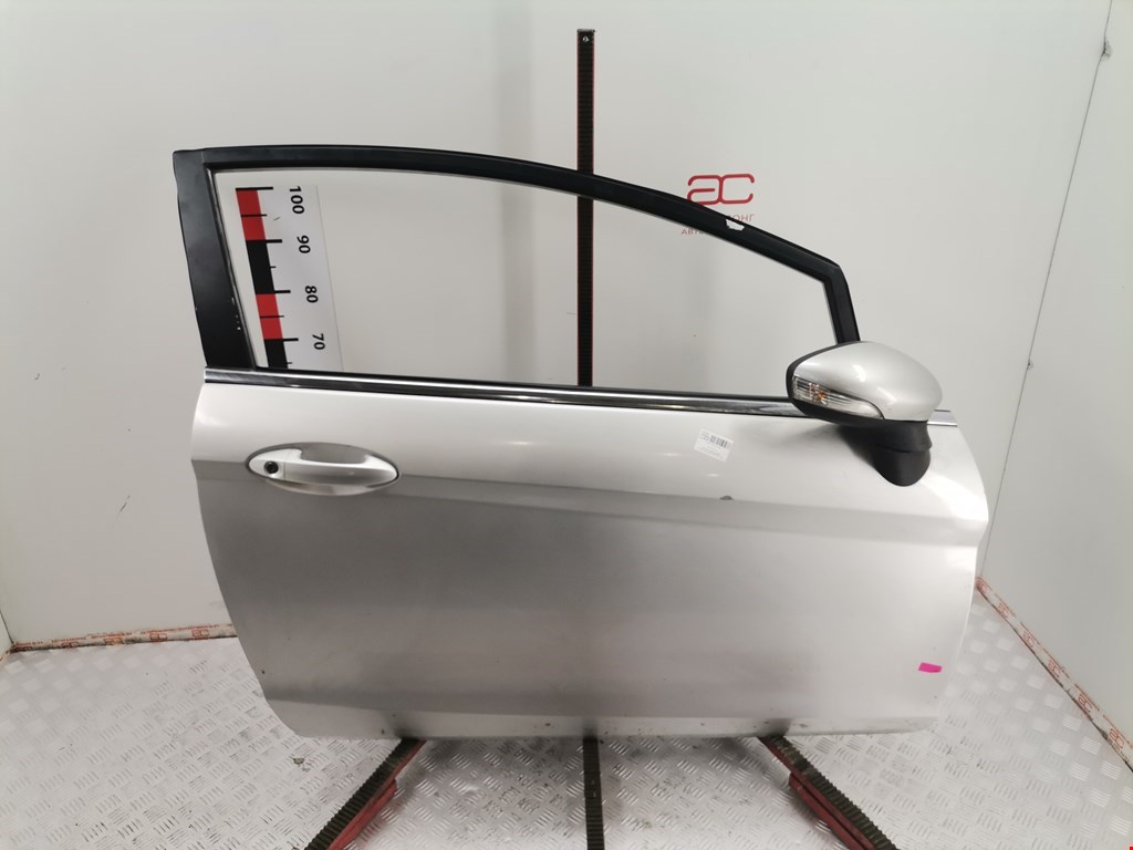 Дверь передняя правая FORD Fiesta 2008-2012