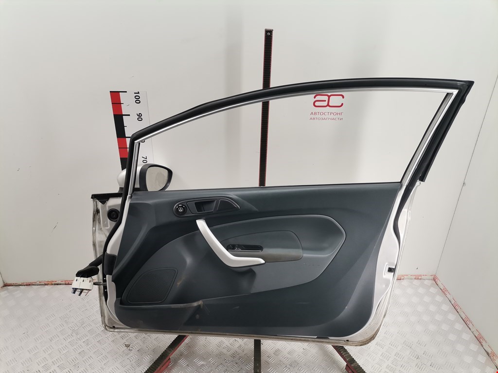 Дверь передняя правая FORD Fiesta 2008-2012