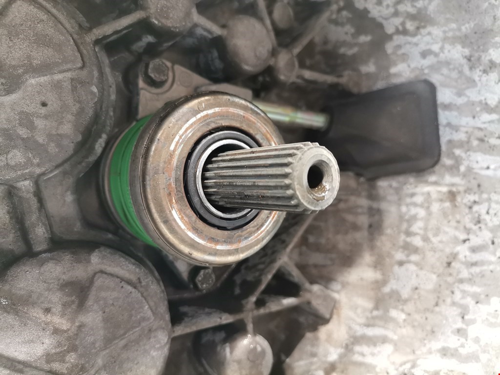 МКПП (Механическая коробка переключения передач) MITSUBISHI Carisma 1995-1999