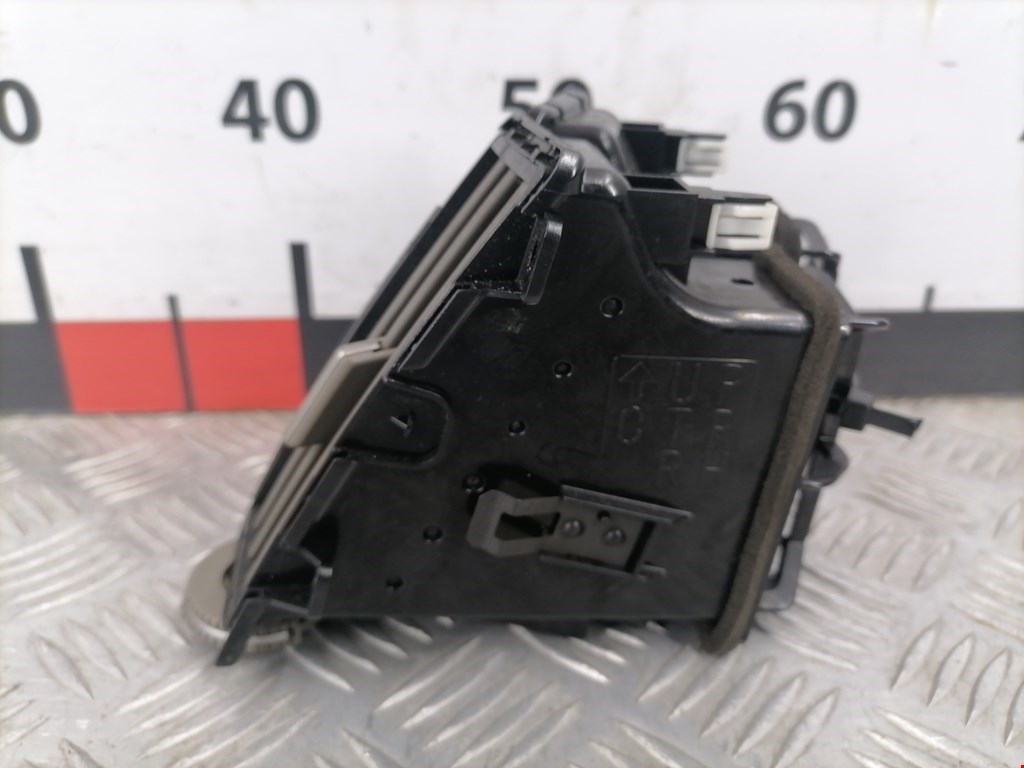 Дефлектор воздушный INFINITI FX/ QX70 2002-2008