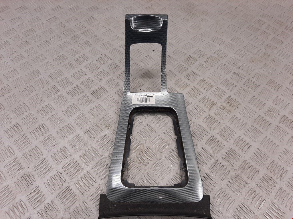 Накладка декоративная на кулису (рамка рычага КПП) Peugeot 407 (2004-2010)