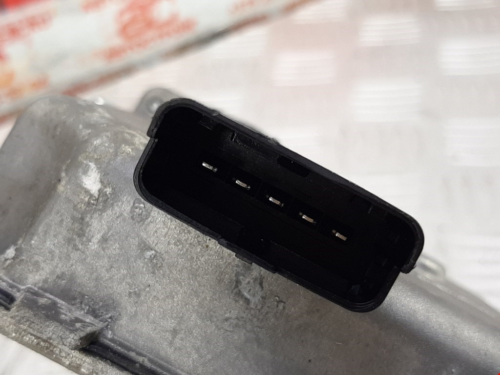 Моторчик стеклоочистителя передний CITROEN C4 Picasso 2006-2013