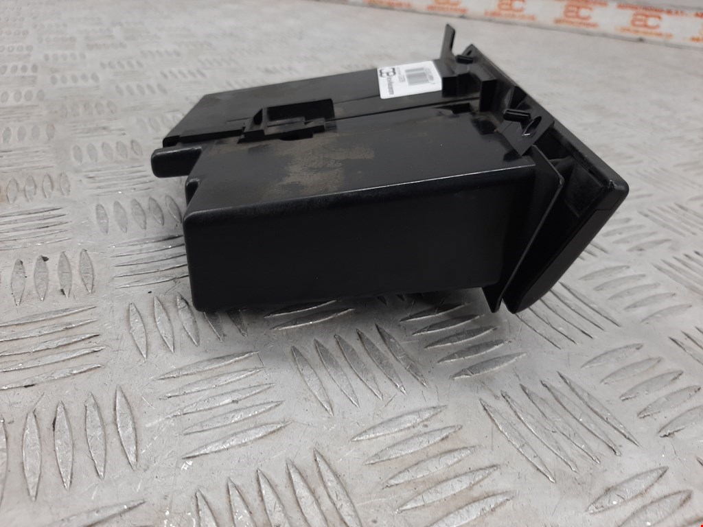 Пепельница передняя CITROEN Xantia 1993-2002