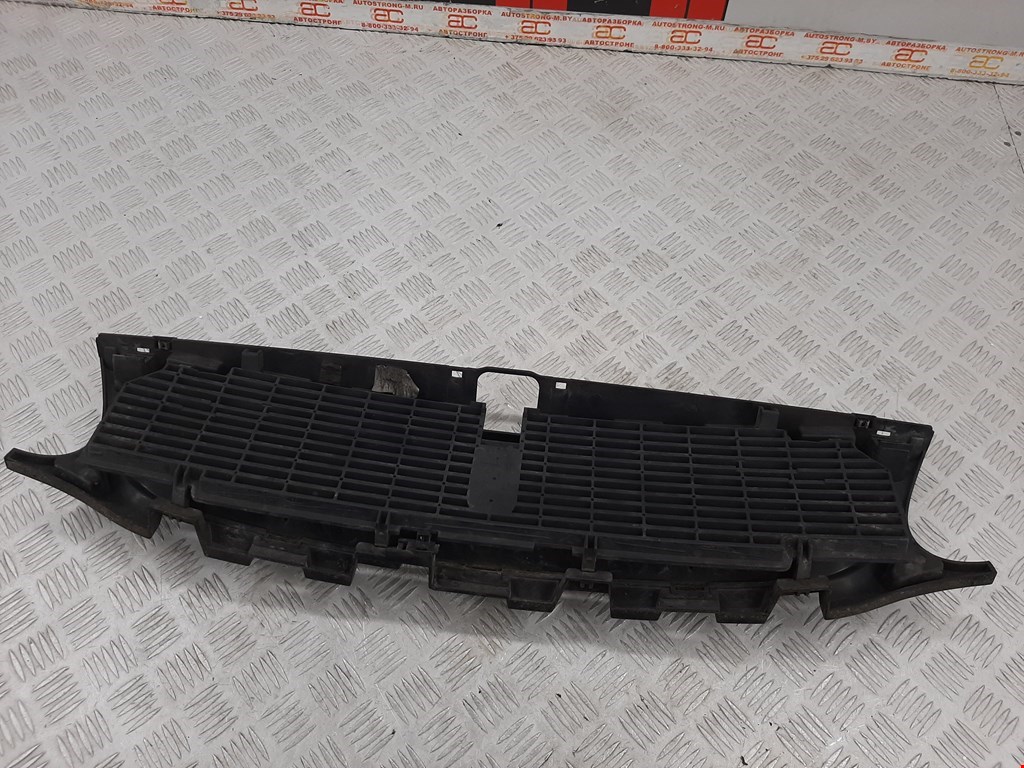 Решетка радиатора RENAULT Safrane 1992-2000