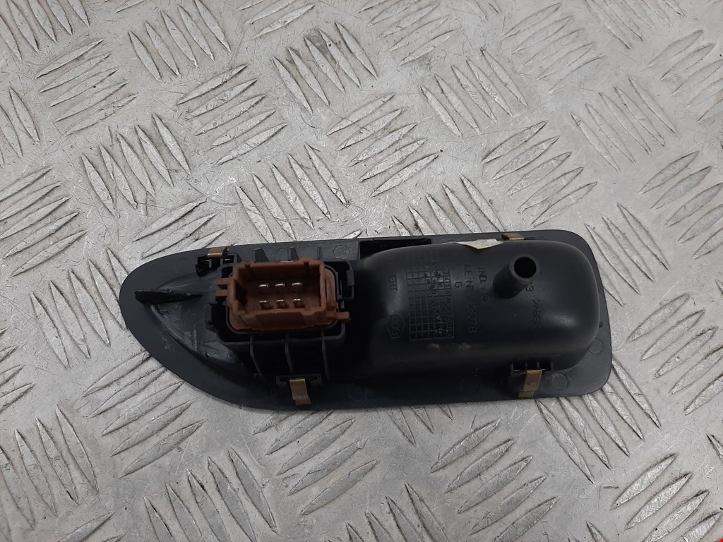 Кнопка стеклоподъемника RENAULT Laguna 2001-2007