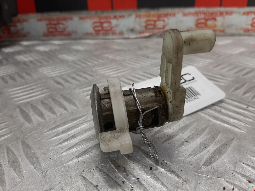 Вставка замка багажника RENAULT Laguna 2001-2007