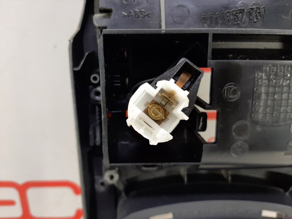 Консоль VOLKSWAGEN Polo IV 2001-2009