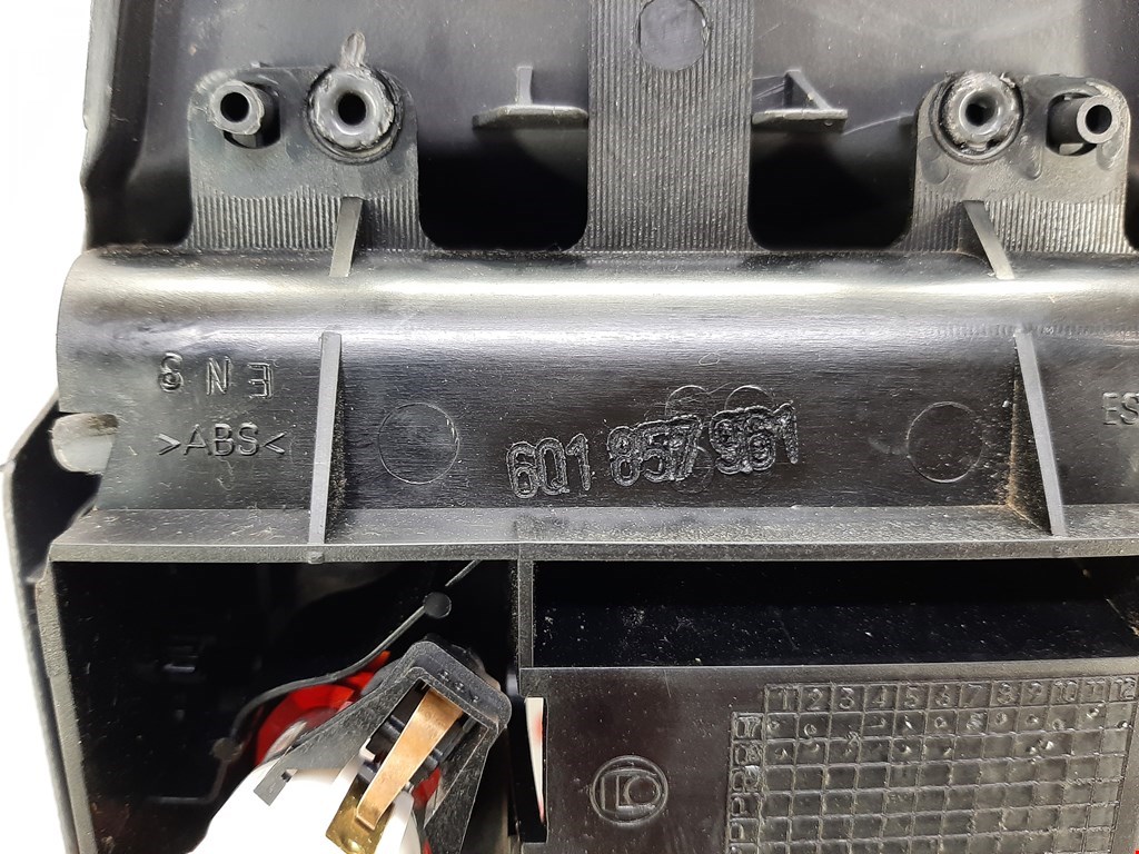 Консоль VOLKSWAGEN Polo IV 2001-2009