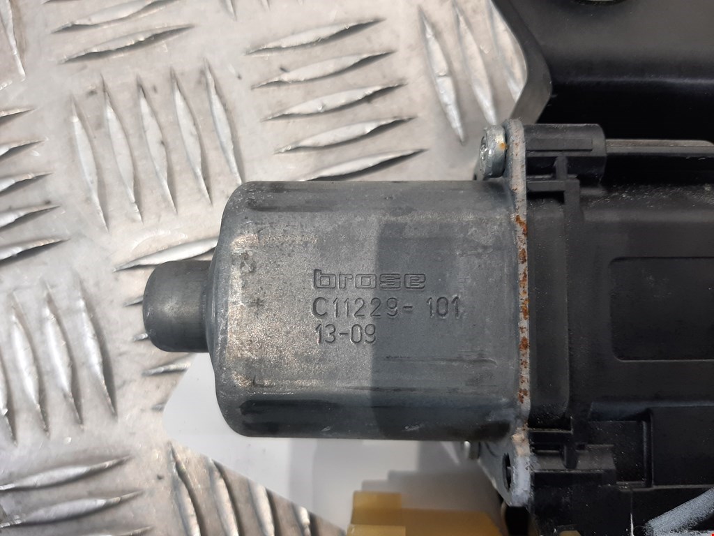 Стеклоподъемник задний правый FORD NORTH AMERICA Fusion NORTH AMERICA II 2012-2020