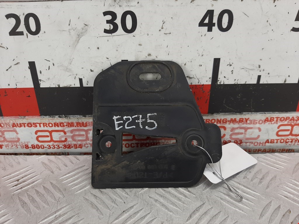 Кронштейн заднего бампера левый правый RENAULT Safrane 1992-2000