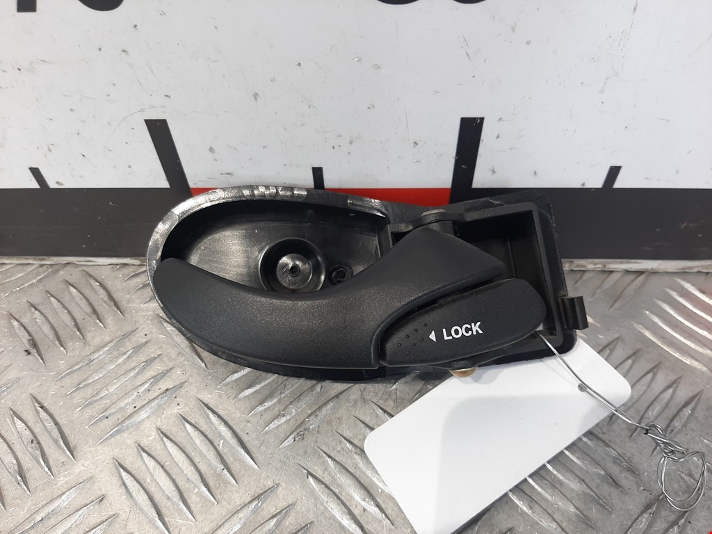 Ручка дверная передняя внутренняя правая FORD Focus I 1998-2005