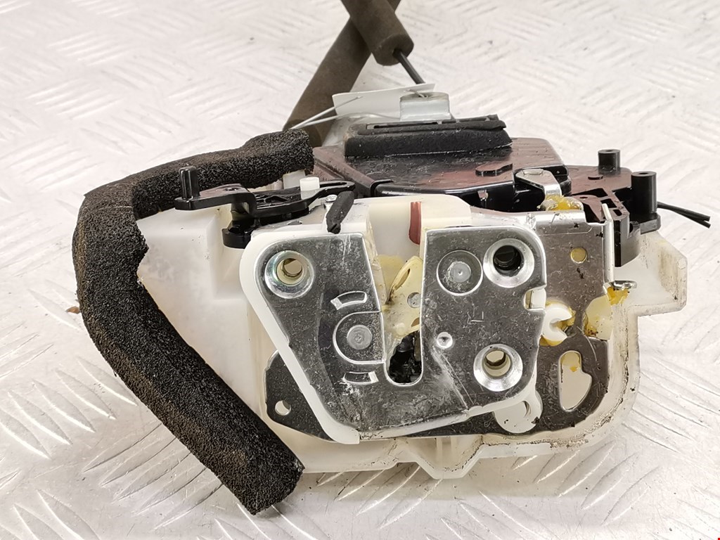 Замок двери задней левой SUBARU Outback 2009-2014