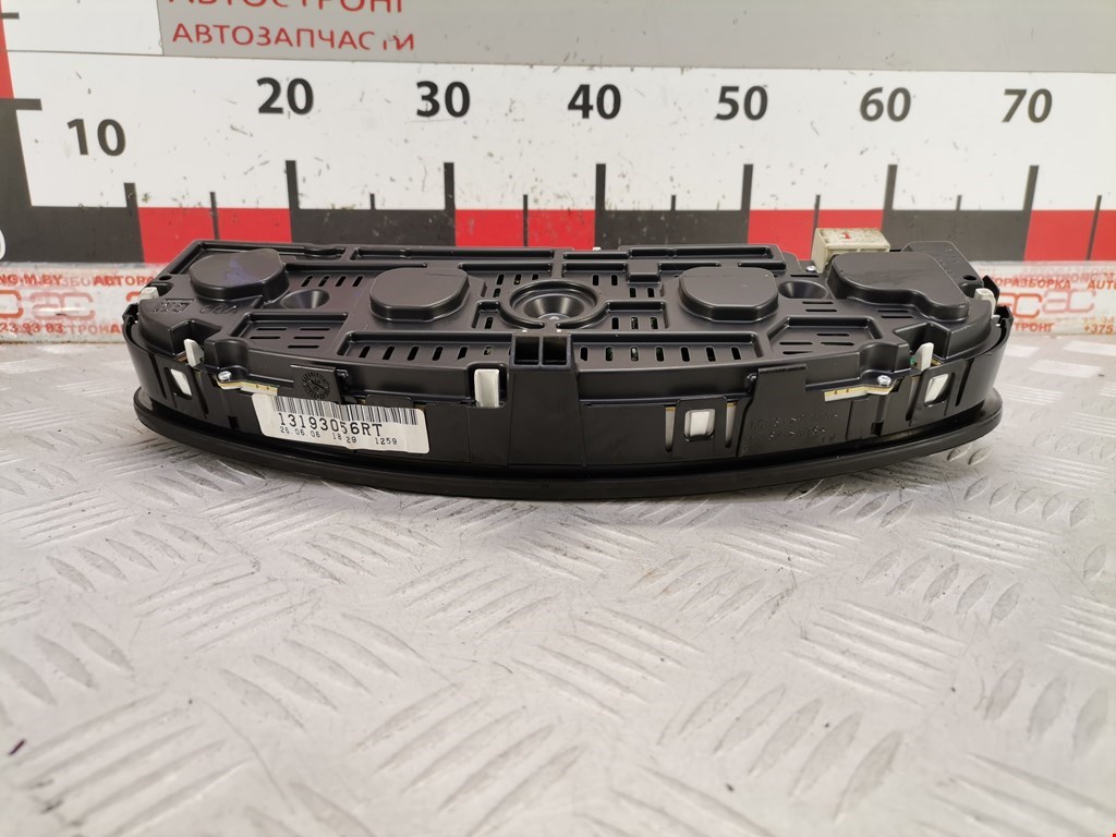 Панель приборов (щиток) OPEL Signum 2003-2008