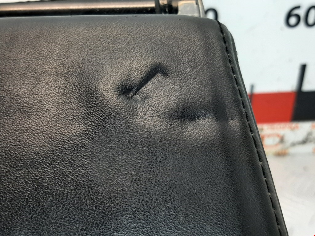 Подлокотник в салон VOLKSWAGEN Passat CC 2008-2017