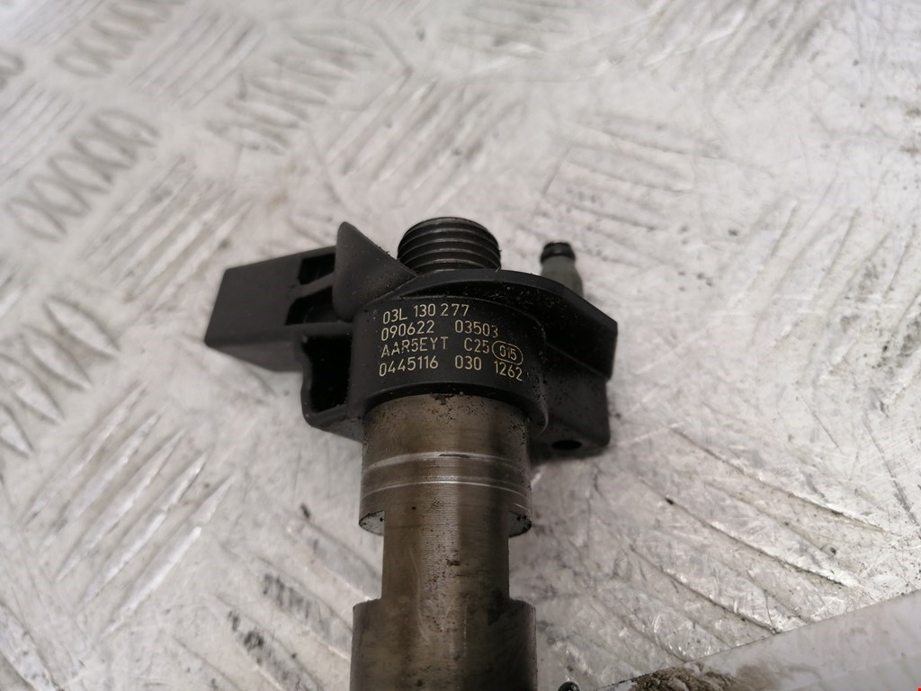 Форсунка дизельная электрическая VOLKSWAGEN Passat CC 2008-2017