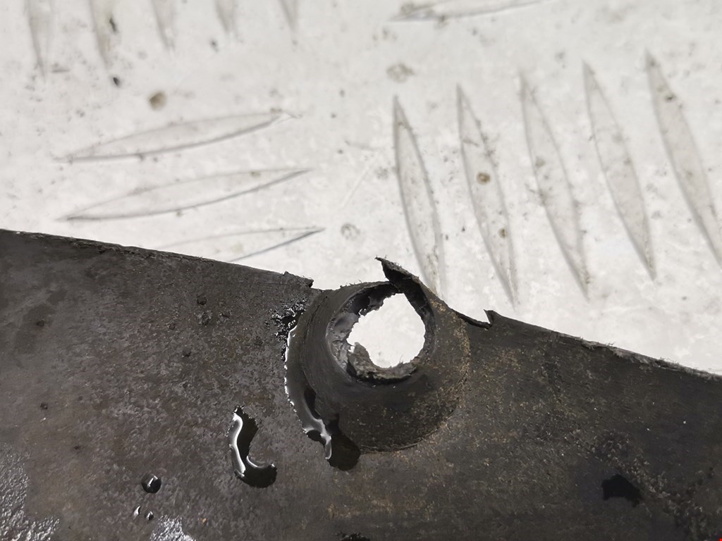 Локер (подкрылок) передний левый CITROEN Xsara Picasso 1999-2012