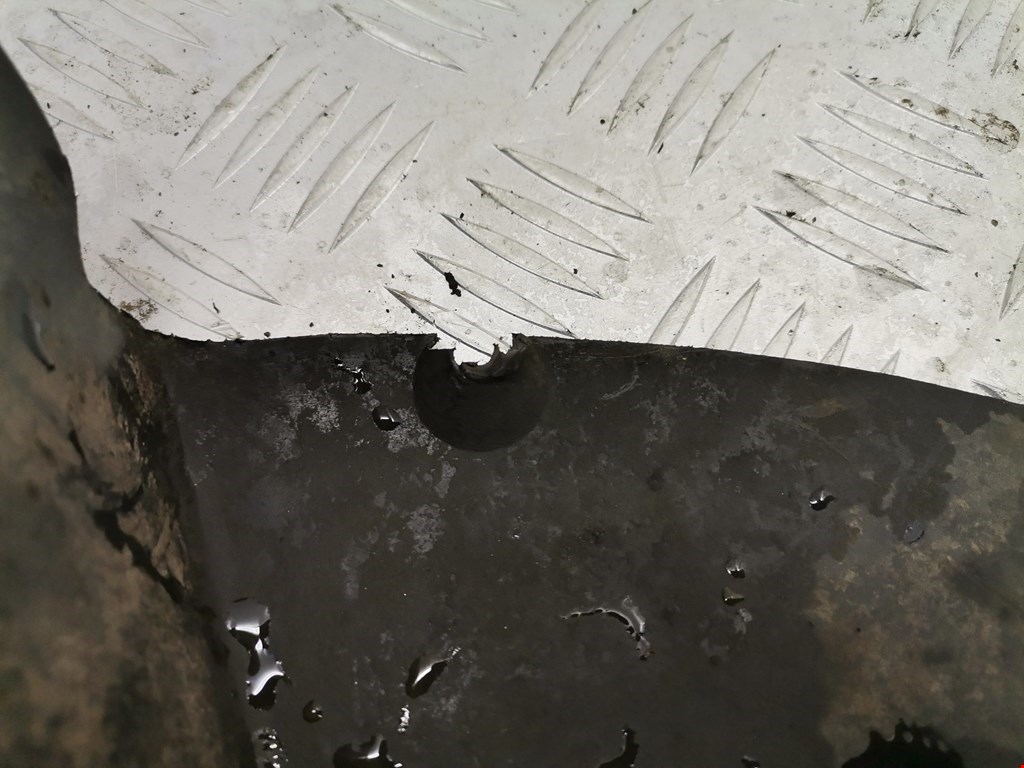 Локер (подкрылок) передний левый CITROEN Xsara Picasso 1999-2012