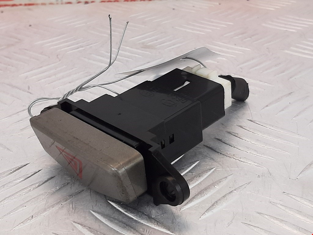 Кнопка аварийной сигнализации (аварийки) KIA Carens 1999-2002