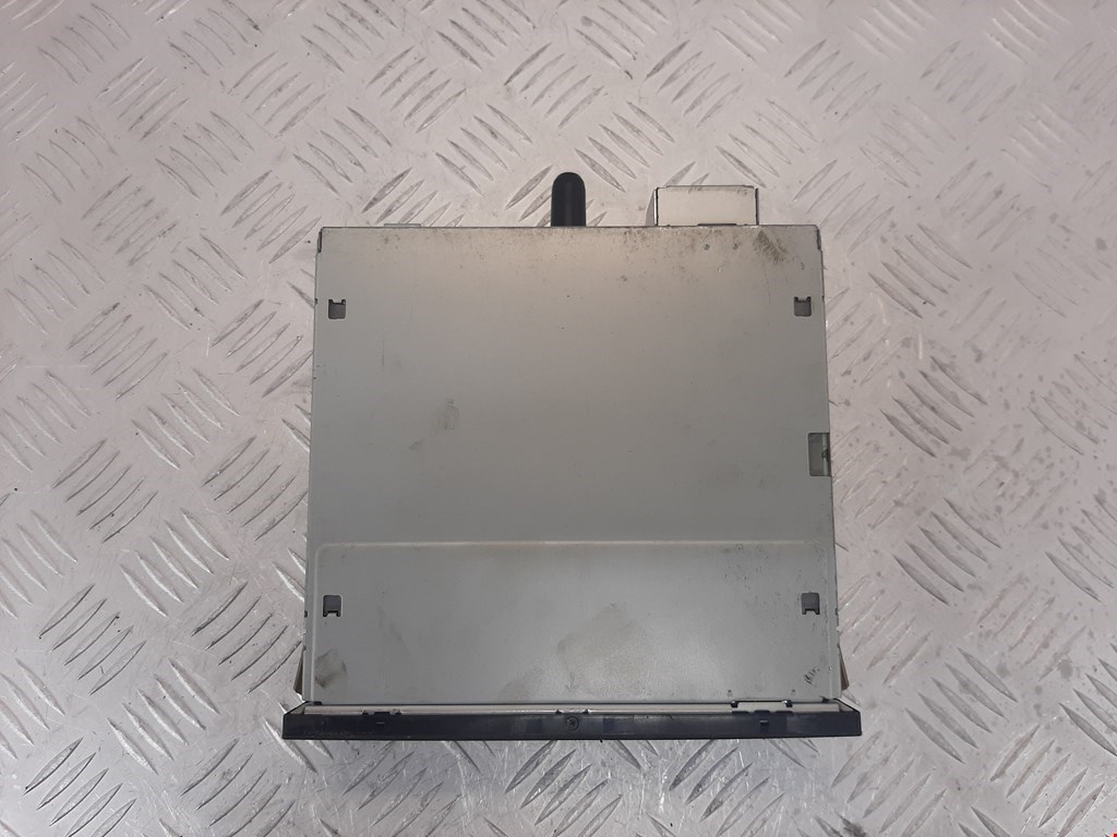 Ченджер компакт дисков VOLKSWAGEN Golf V 2003-2009