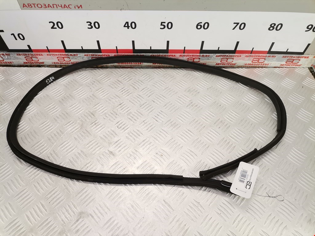 Уплотнитель (внутри) VOLKSWAGEN Passat B5 1997-2005