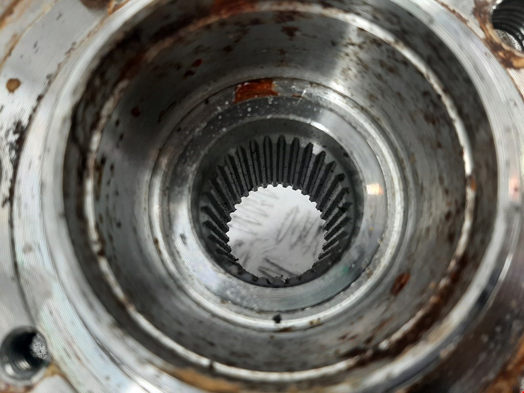 Ступица передняя правая MERCEDES-BENZ M-Class W166 ML 2011-2015