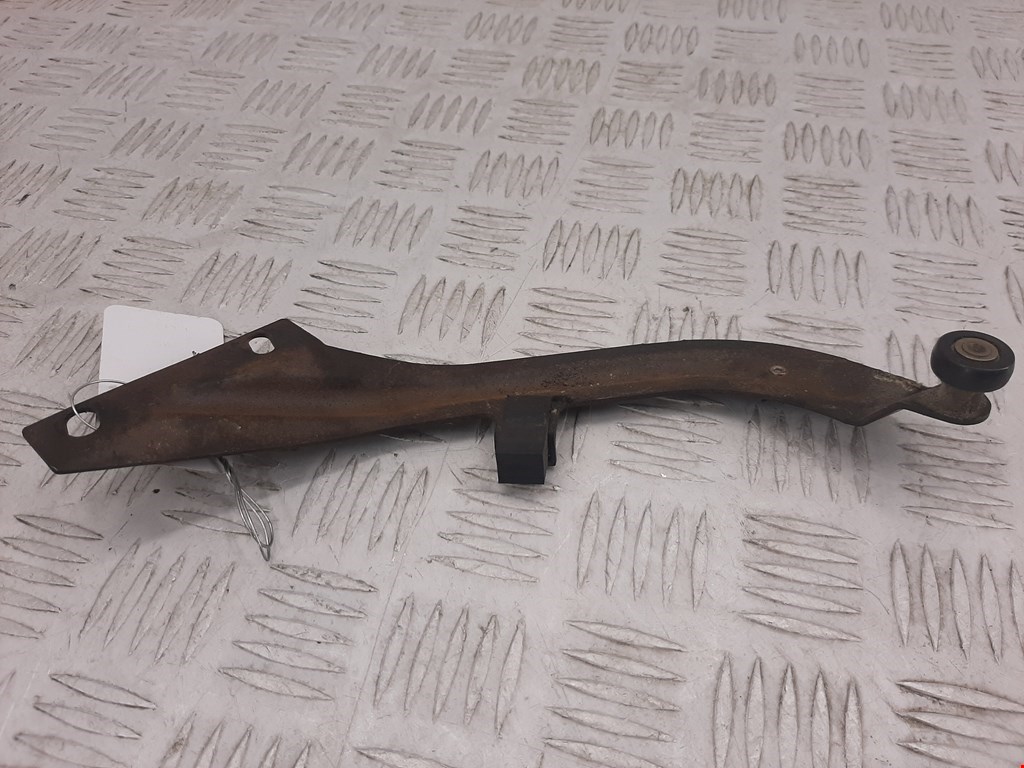 Ролик двери сдвижной (левый/правый средний верхний/нижний) OPEL Sintra 1996-1999