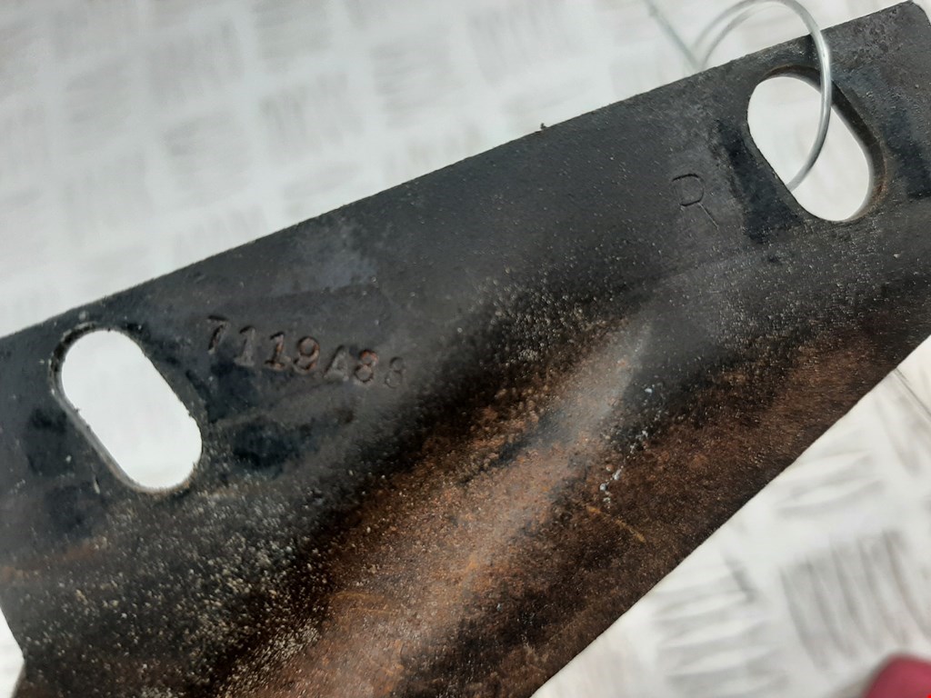 Ролик двери сдвижной (левый/правый средний верхний/нижний) OPEL Sintra 1996-1999