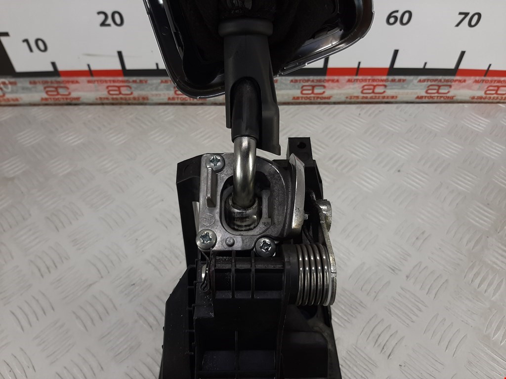 Кулиса (селектор) АКПП/МКПП в салоне PEUGEOT 3008 2009-2016