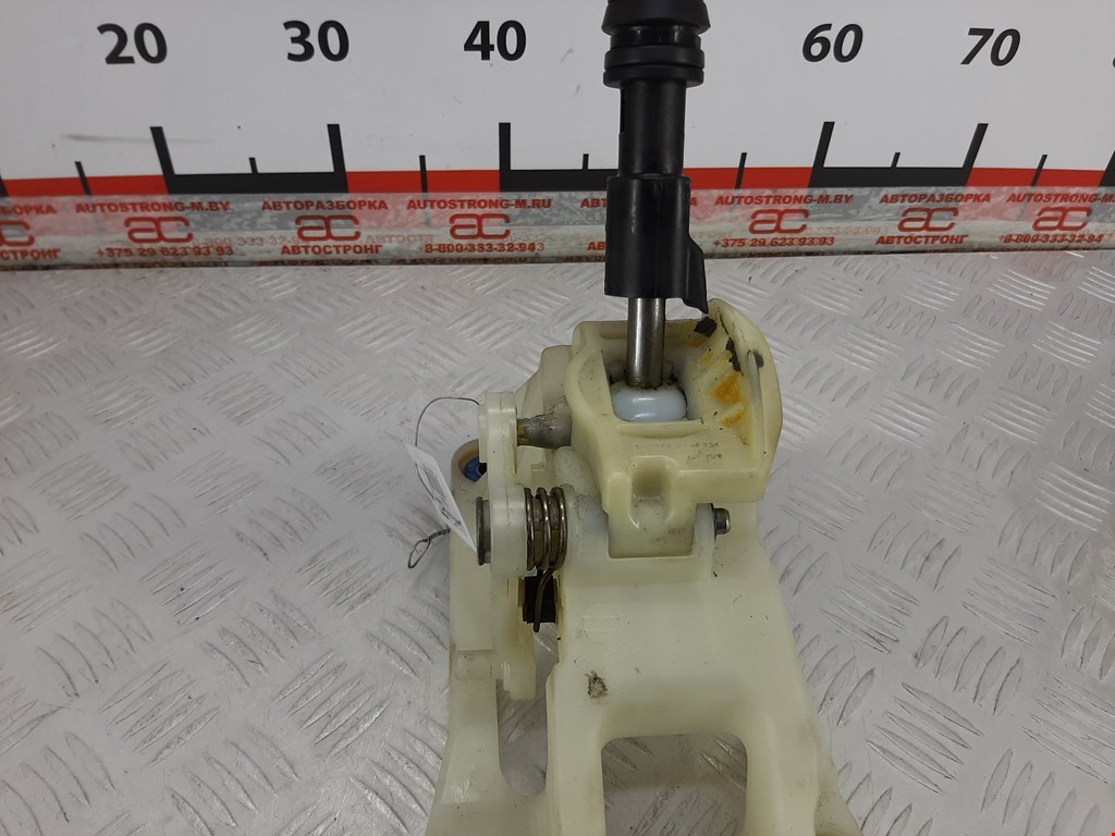 Кулиса (селектор) АКПП/МКПП в салоне KIA Soul I 2008-2014