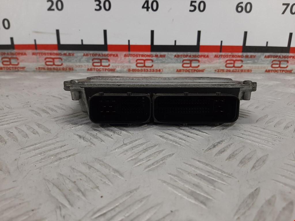 Блок управления двигателя (ЭБУ) VOLKSWAGEN Polo IV 2001-2009