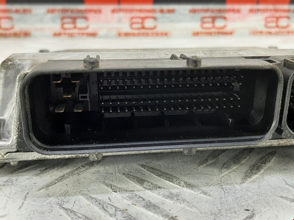 Блок управления двигателя (ЭБУ) VOLKSWAGEN Polo IV 2001-2009