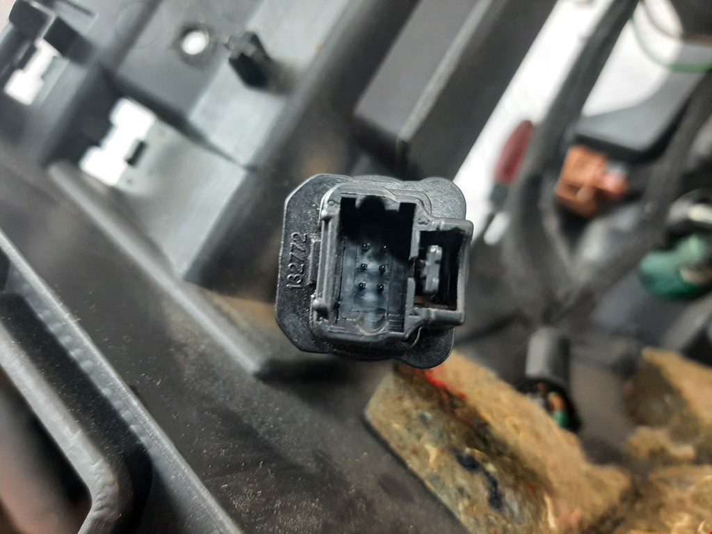 Консоль PEUGEOT 807 2002-2014