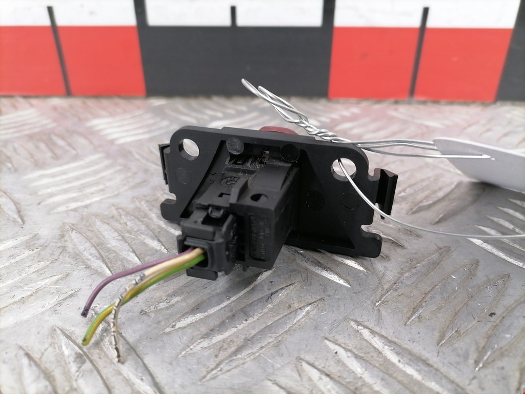 Кнопка аварийной сигнализации (аварийки) PEUGEOT 307 2001-2008