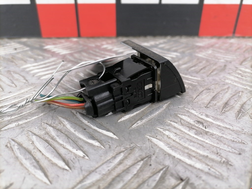 Кнопка центрального замка PEUGEOT 307 2001-2008