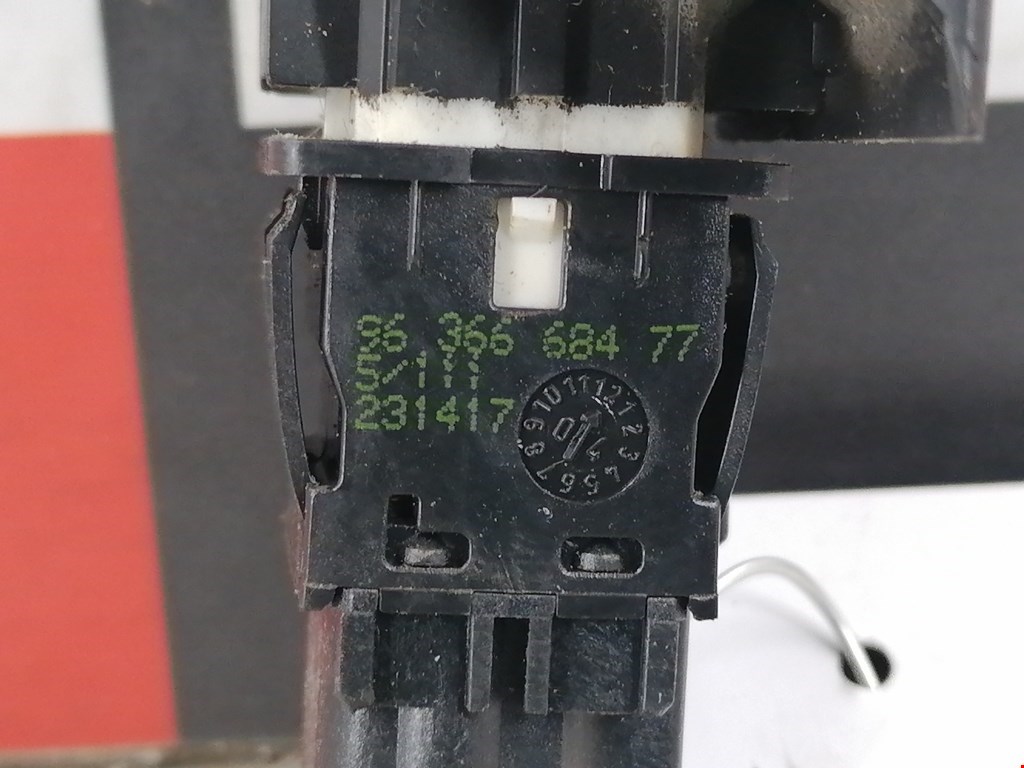 Кнопка центрального замка PEUGEOT 307 2001-2008