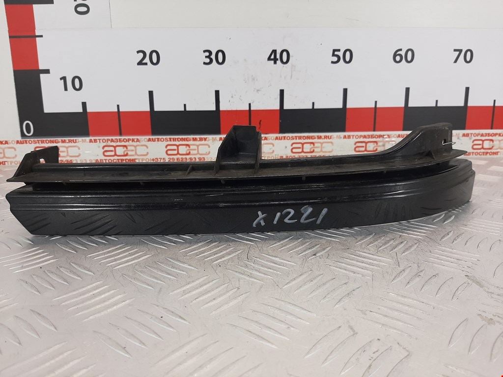 Накладка (планка) под фару правую Opel Zafira A (1999-2006)