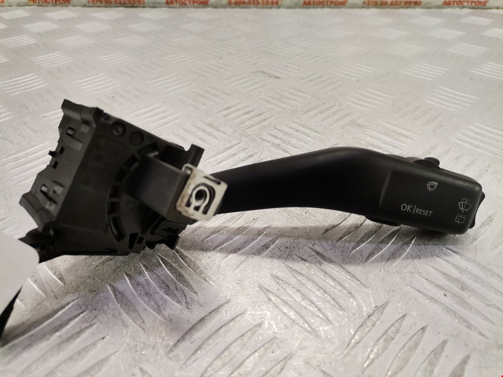 Переключатель стеклоочистителя VOLKSWAGEN Touran 2003-2010