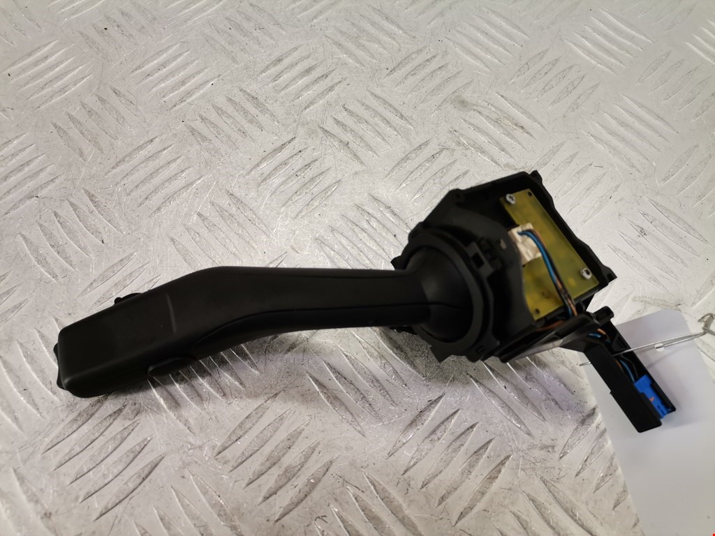 Переключатель стеклоочистителя VOLKSWAGEN Touran 2003-2010