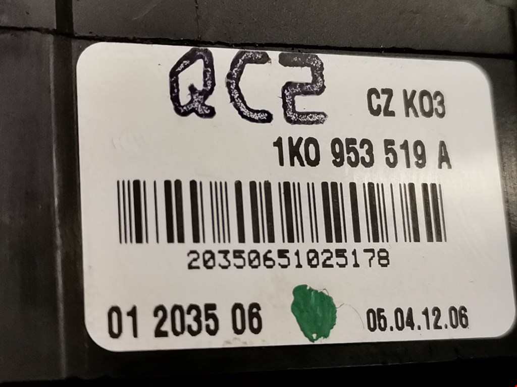 Переключатель стеклоочистителя VOLKSWAGEN Touran 2003-2010