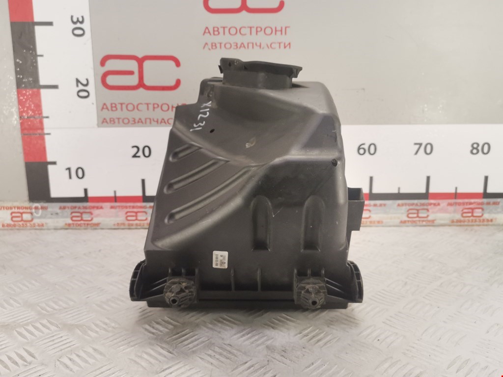 Корпус воздушного фильтра AUDI A4 B6 2001-2005