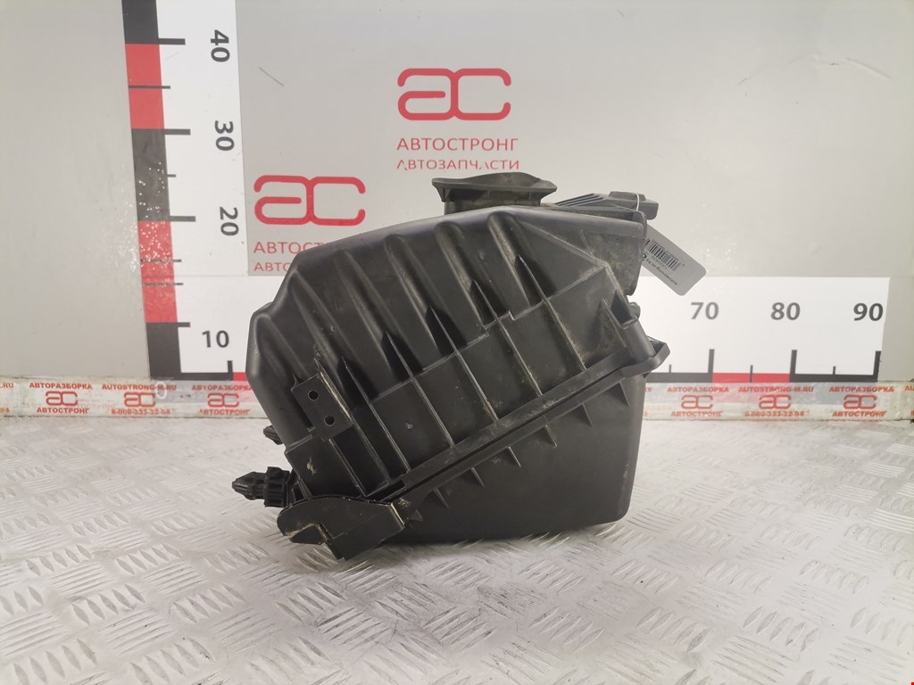 Корпус воздушного фильтра AUDI A4 B6 2001-2005
