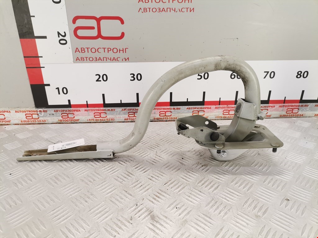 Петля крышки (двери) багажника BMW 5-Series (E60/E61) (2003-2010)