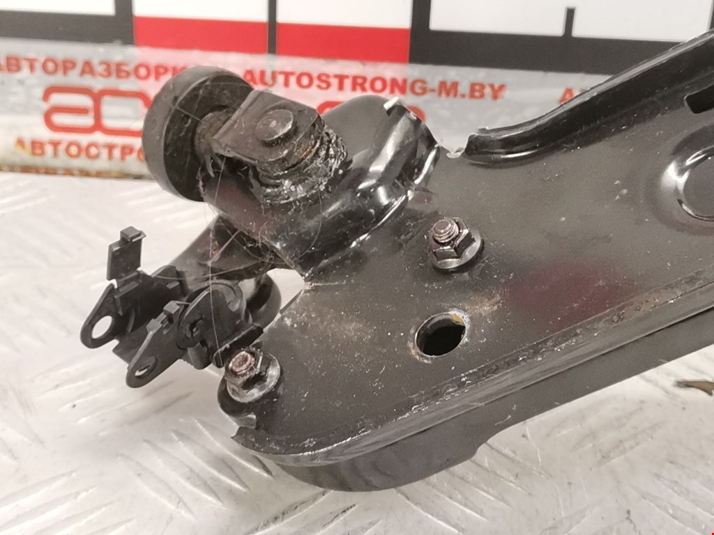 Ролик двери сдвижной (левый/правый средний верхний/нижний) KIA Carnival II 2006-2014