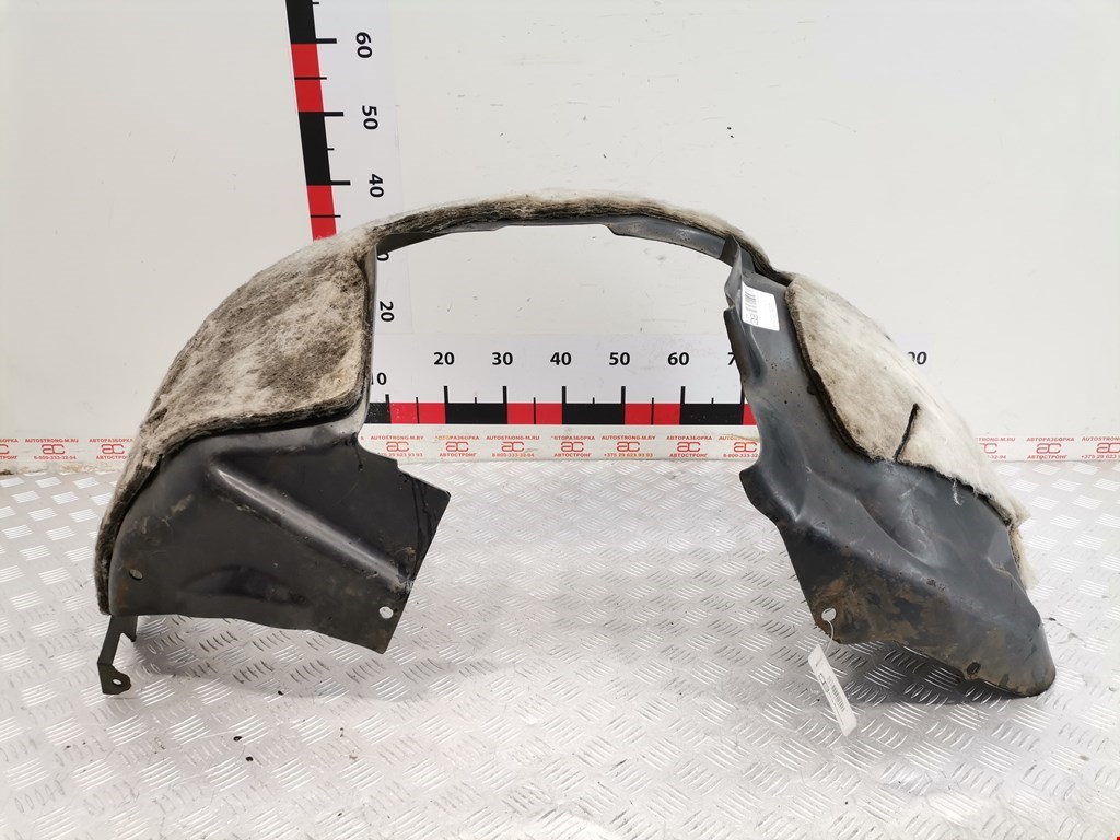 Локер (подкрылок) передний правый CHRYSLER Voyager IV RG 2001-2007