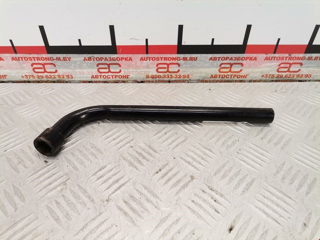 Ключ балонный SKODA Roomster 2006-2015